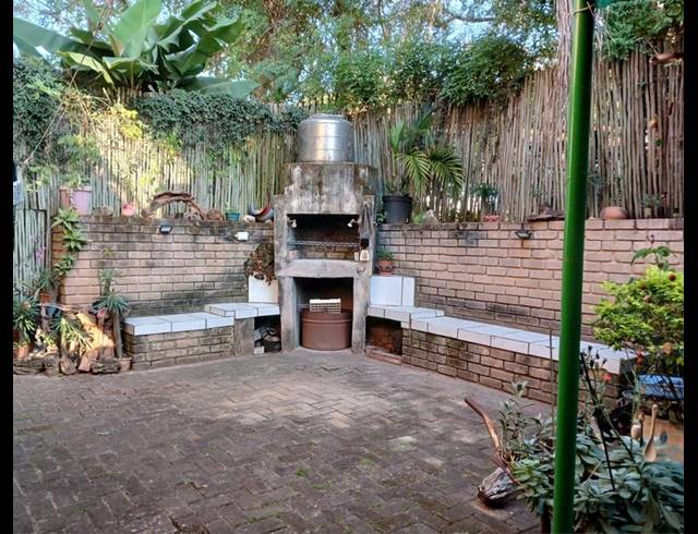 2 BEDROOM APARTMENT FOR SALE IN WHITE RIVER EXT 3